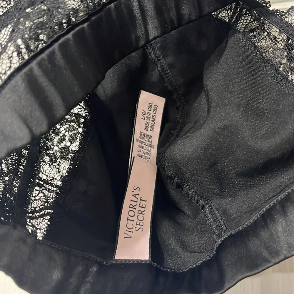 Victoria Secret Bralette - Picture 3 of 3
